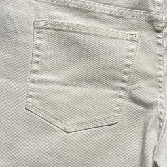 Juicy Couture Denim Short 12 White Comfort Stretch Versatile Boho* Neutral** NWT - Picture 6 of 8